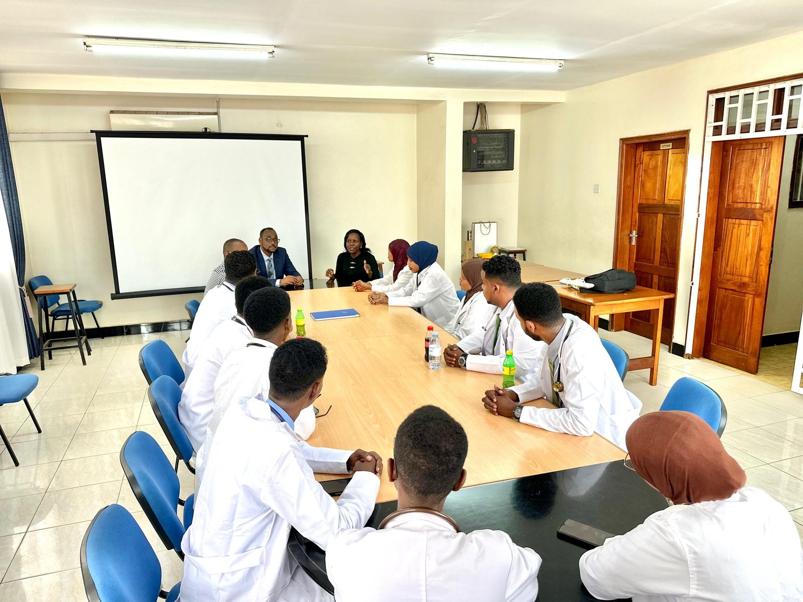 SIU Delegation Visits Medical Exchange Students at Partner Universities in Uganda — image 3