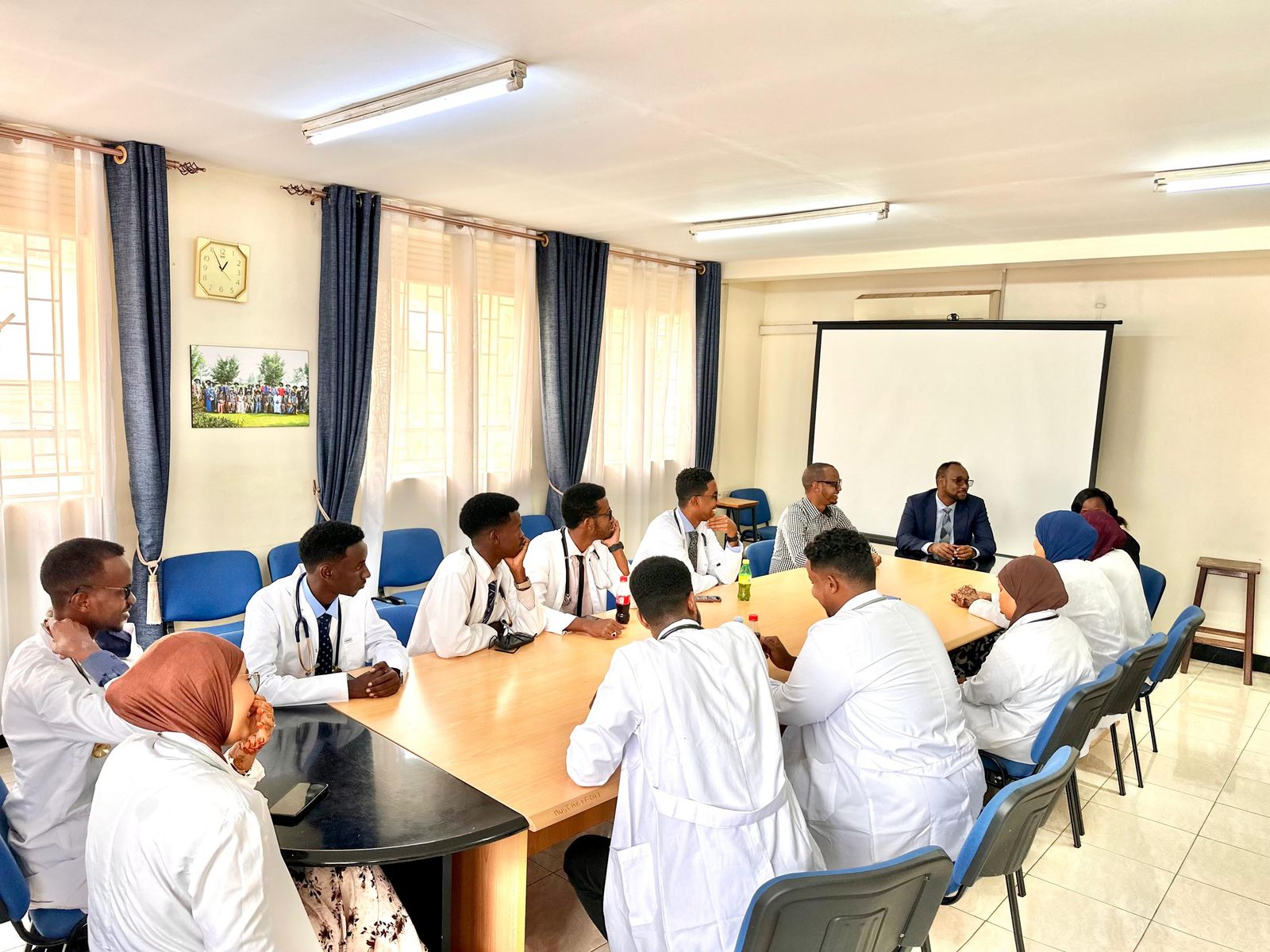 SIU Delegation Visits Medical Exchange Students at Partner Universities in Uganda — image 4